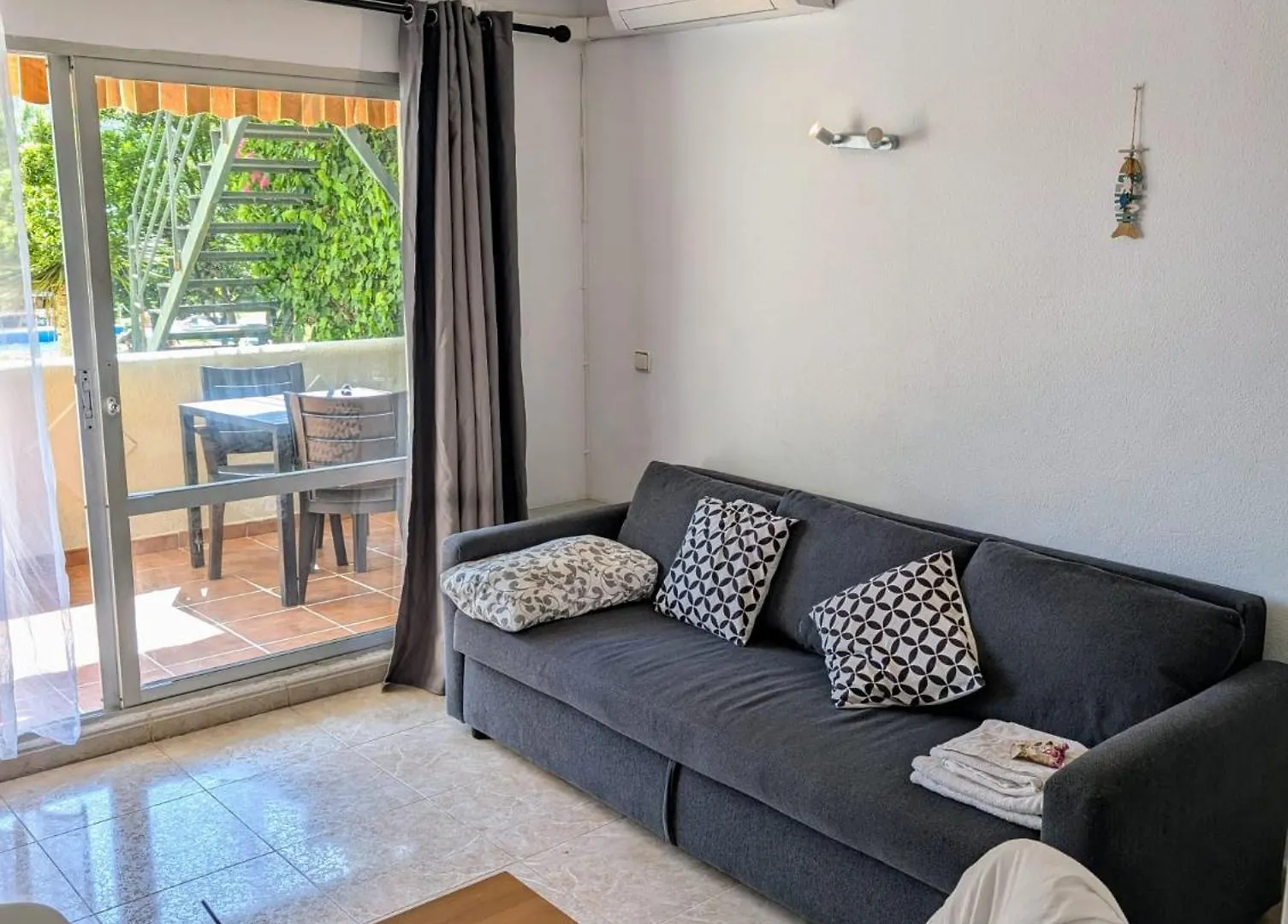 Apartment Benal Beach 1 Holidays Sea View Benalmadena Malaga Spain